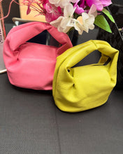 Load image into Gallery viewer, Cutesy Handbag- Yellow
